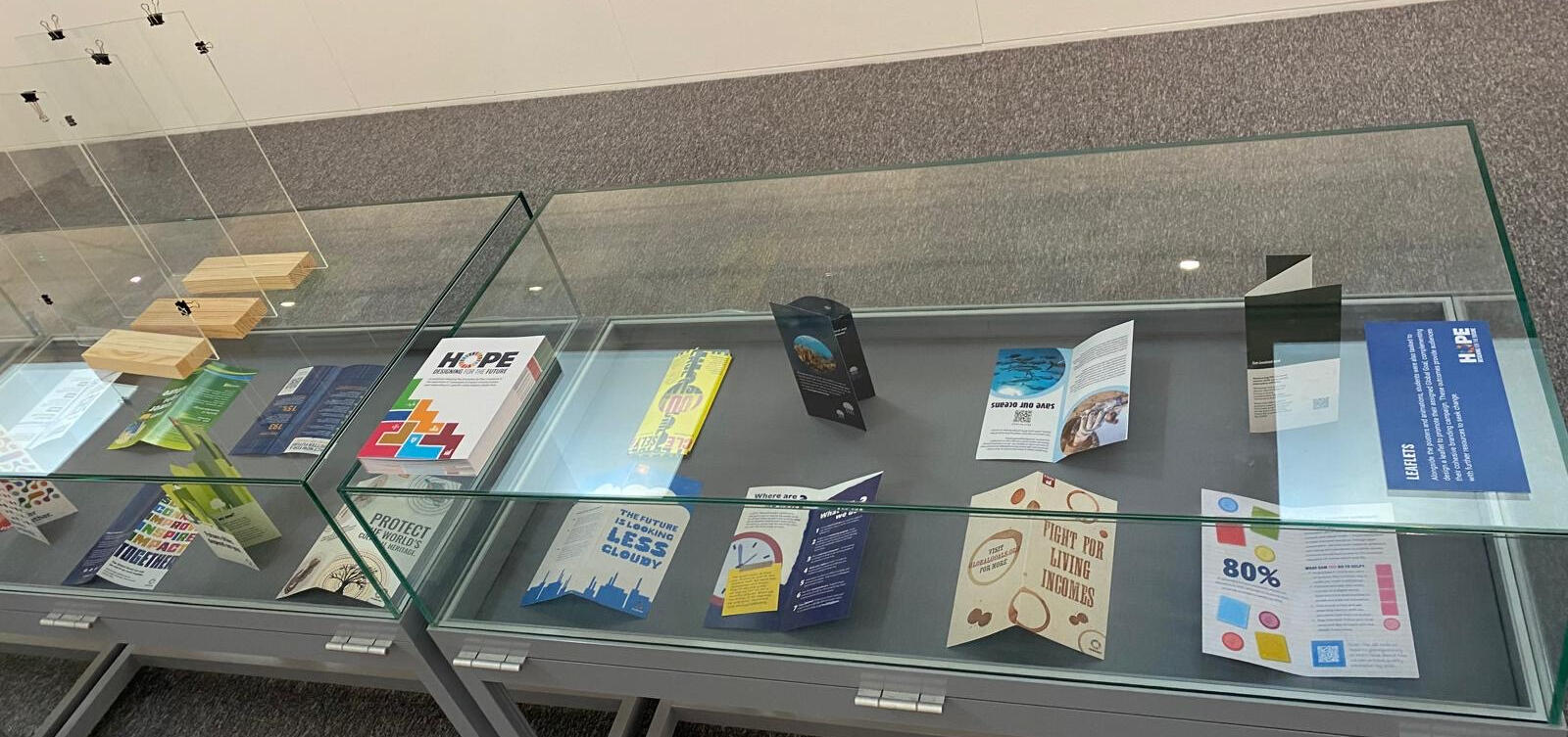 Exhibition leaflets and student leaflets in exhibition space